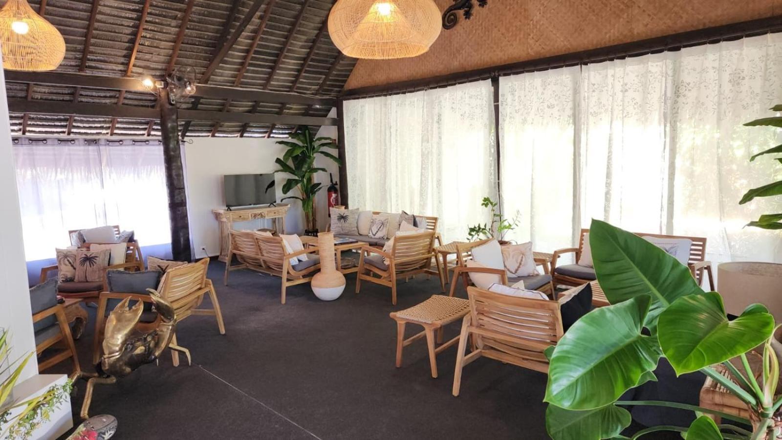 芙蓉酒店 帕佩托艾 外观 照片